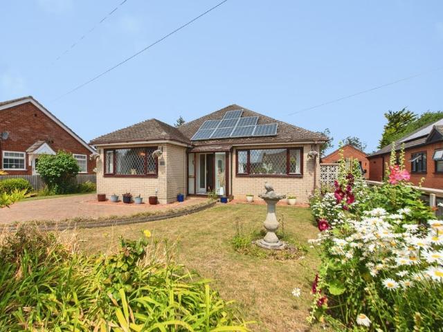 3 bedroom bungalow for sale