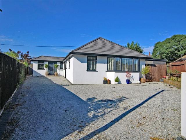 4 bedroom bungalow for sale