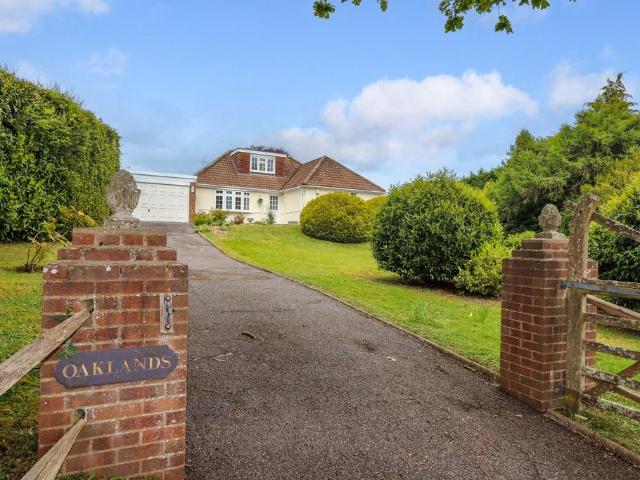 3 bedroom bungalow for sale