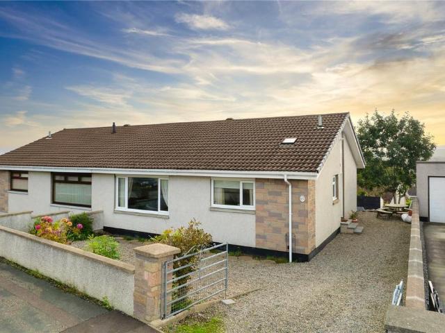 3 bedroom bungalow for sale