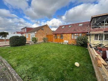 3 bedroom bungalow for sale