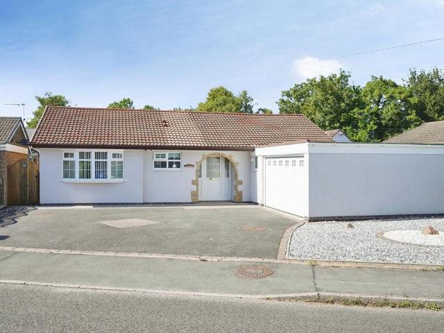 3 bedroom bungalow for sale