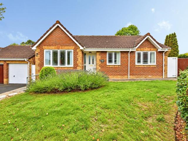 3 bedroom bungalow for sale
