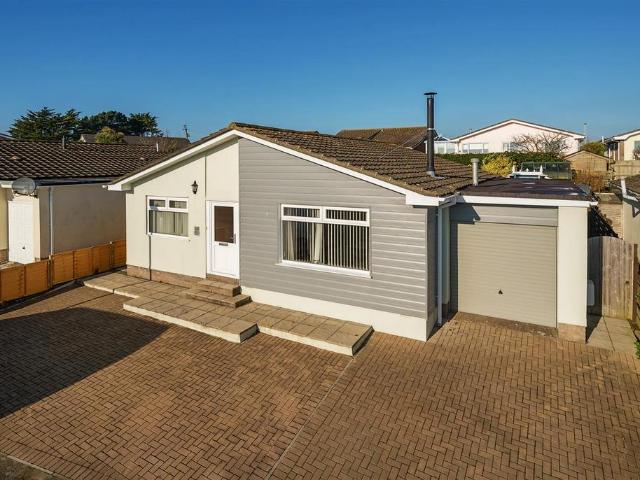 3 bedroom bungalow for sale