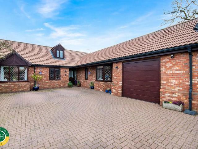 3 bedroom bungalow for sale