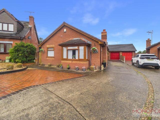 3 bedroom detached bungalow for sale