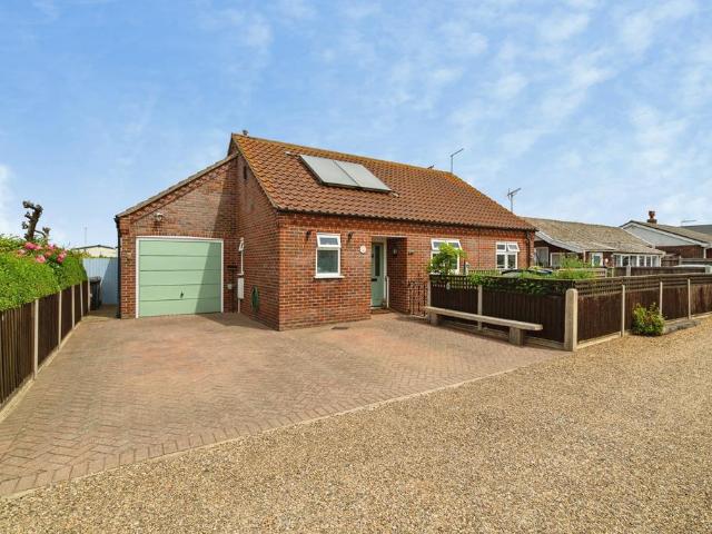 3 bedroom bungalow for sale