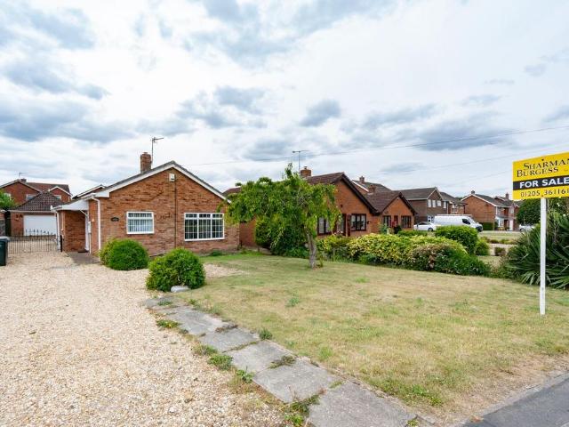 3 bedroom bungalow for sale