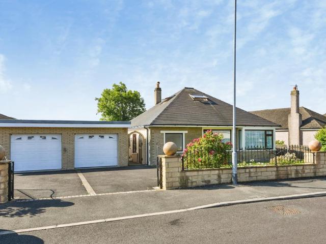 3 bedroom bungalow for sale