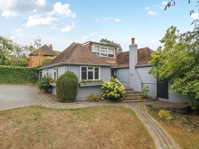 3 bedroom bungalow for sale
