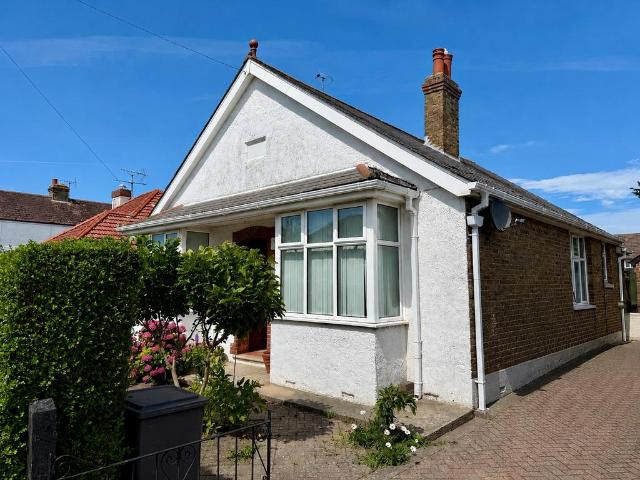 3 bedroom bungalow for sale