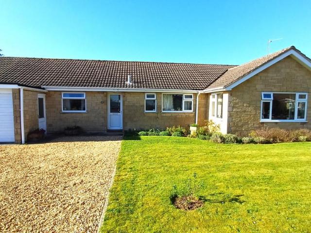 3 bedroom bungalow for sale