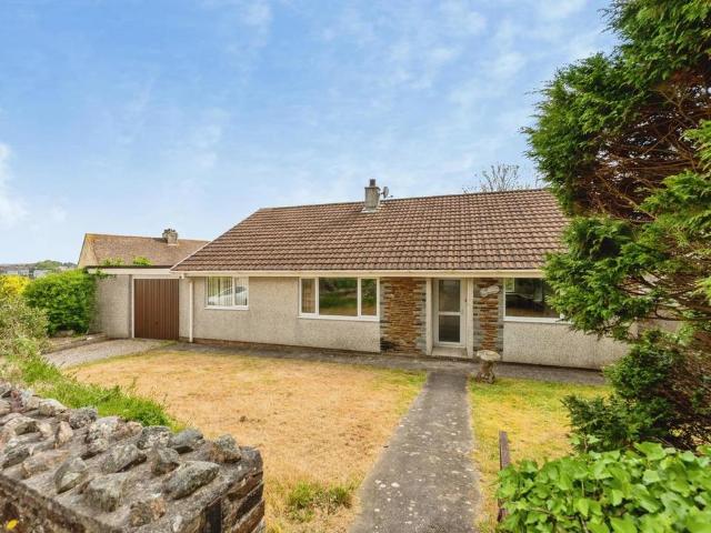 3 bedroom bungalow for sale