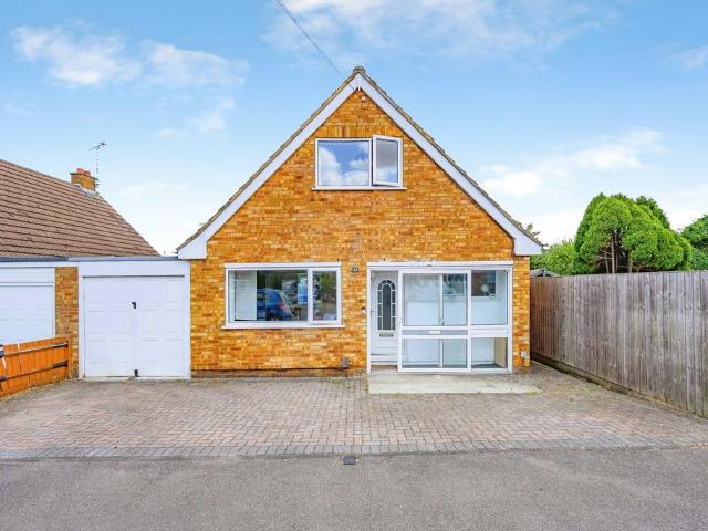 3 bedroom bungalow for sale