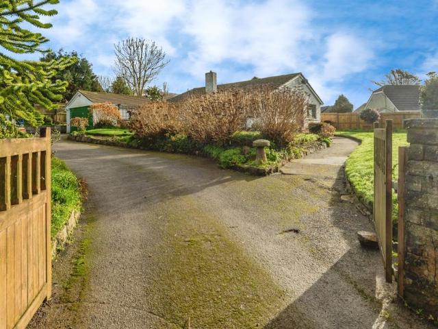 3 bedroom bungalow for sale