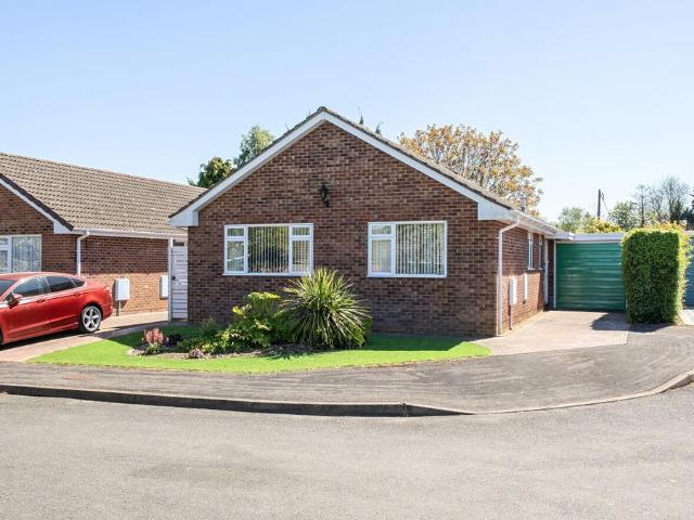 3 bedroom bungalow for sale
