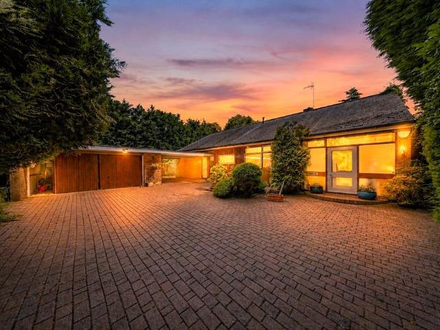 3 bedroom bungalow for sale