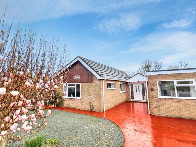 3 bedroom bungalow for sale