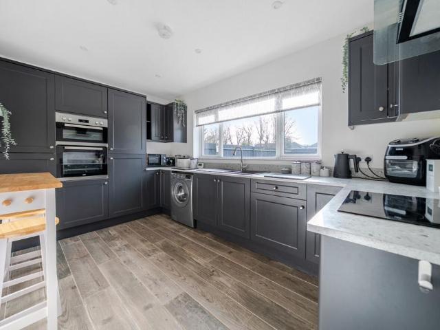 3 bedroom bungalow for sale