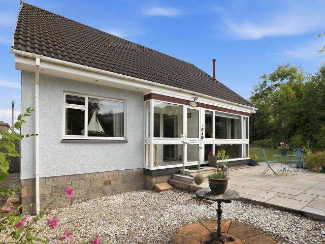 3 bedroom bungalow for sale