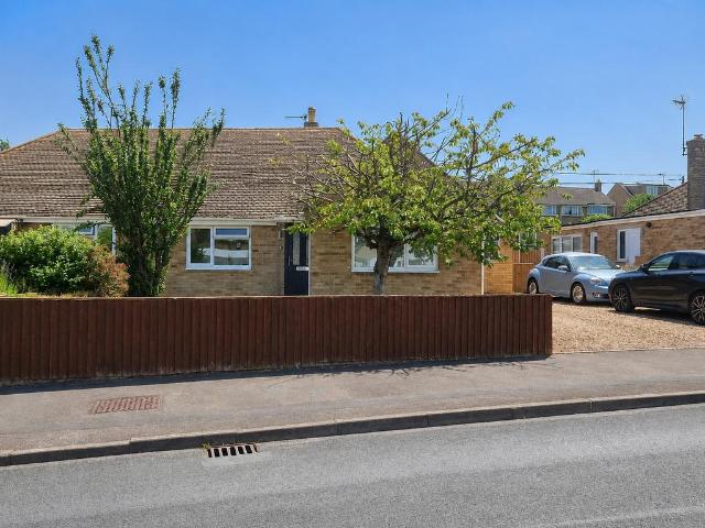 3 bedroom bungalow for sale
