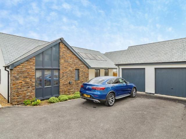 3 bedroom bungalow for sale