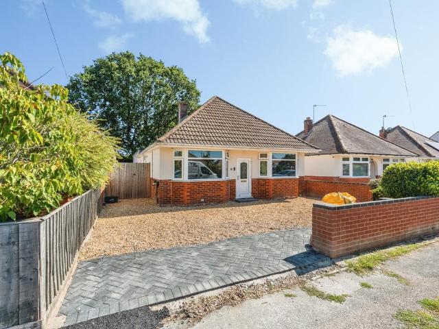 3 bedroom bungalow for sale