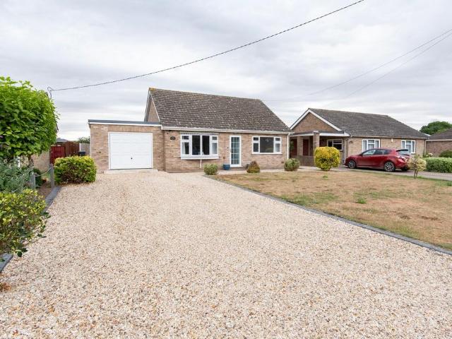 3 bedroom bungalow for sale