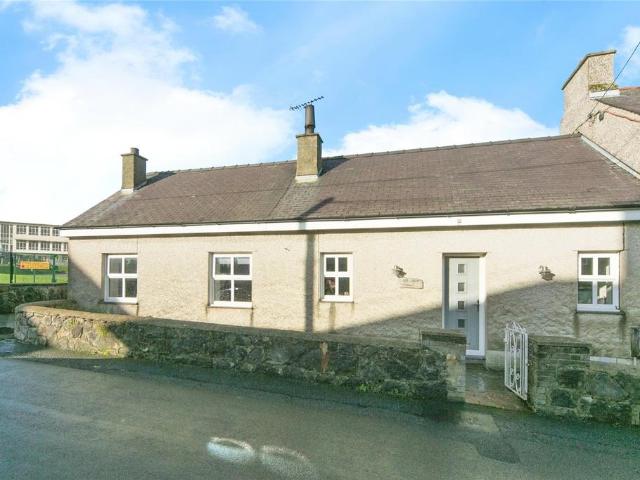 3 bedroom bungalow for sale