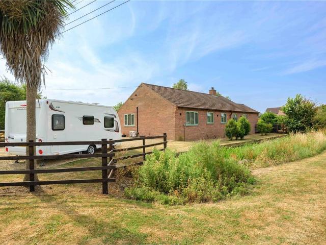 3 bedroom bungalow for sale
