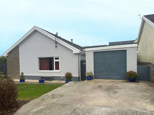 3 bedroom bungalow for sale