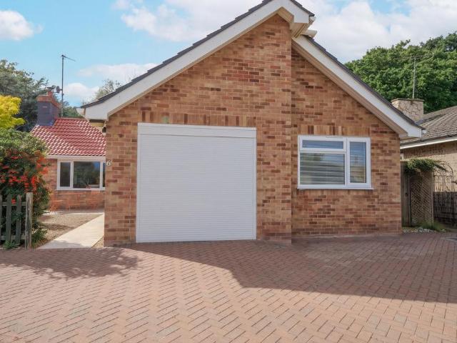 3 bedroom bungalow for sale