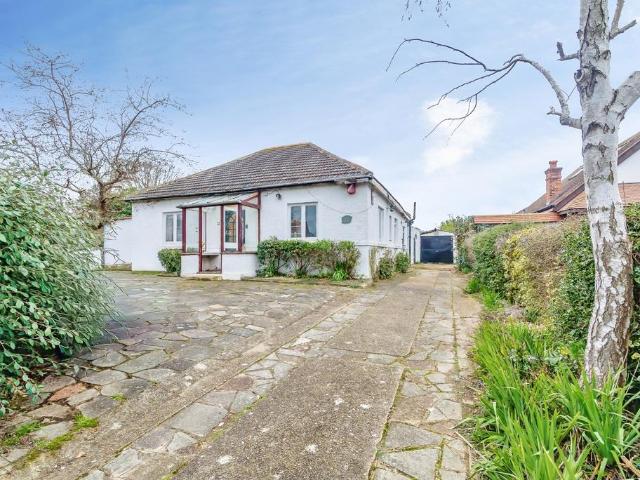 3 bedroom bungalow for sale