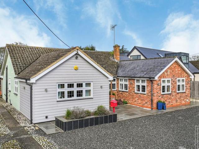 3 bedroom bungalow for sale