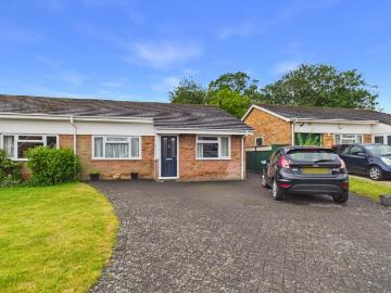 3 bedroom bungalow for sale