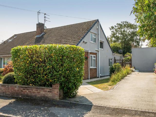 3 bedroom bungalow for sale