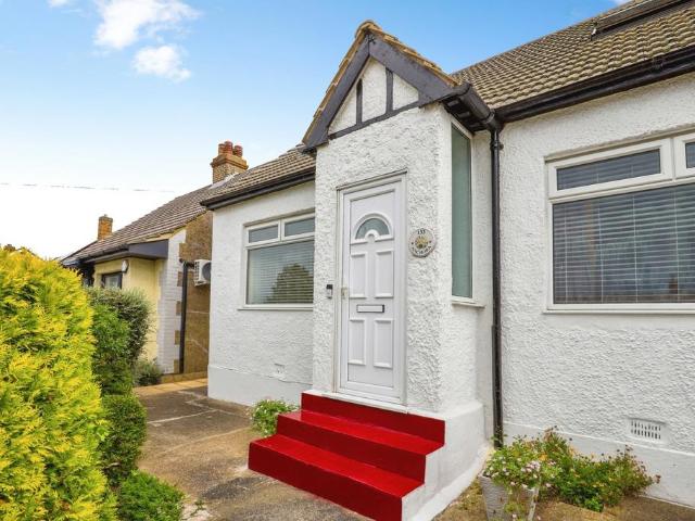4 bedroom bungalow for sale