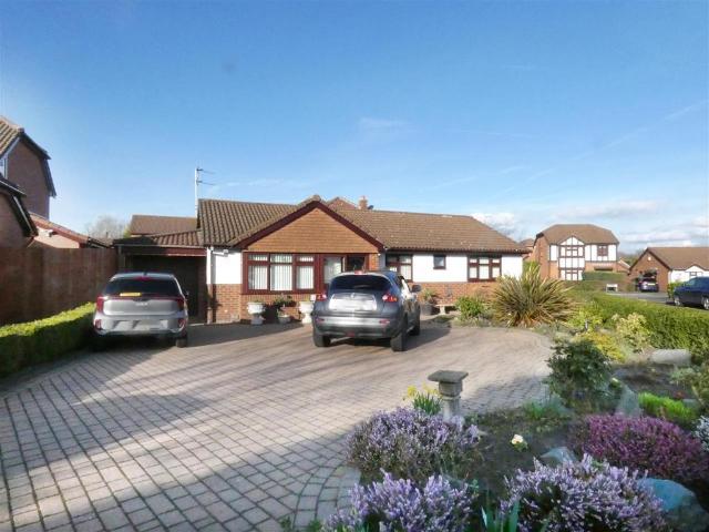 3 bedroom bungalow for sale