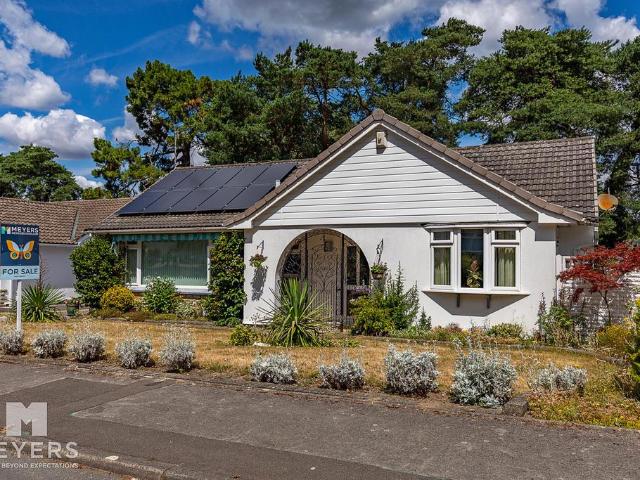 3 bedroom bungalow for sale