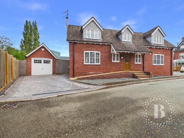 3 bedroom bungalow for sale