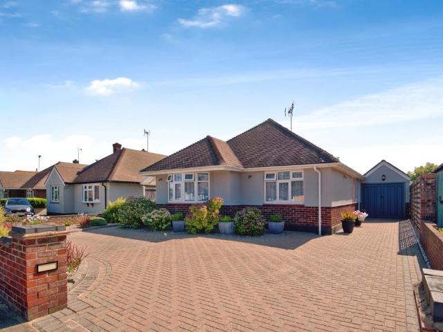 3 bedroom bungalow for sale