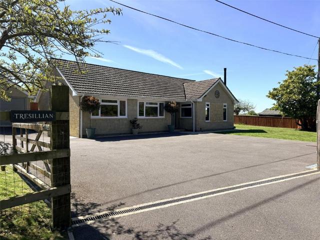 3 bedroom bungalow for sale