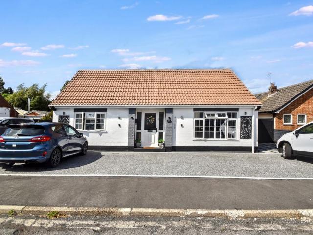 3 bedroom bungalow for sale