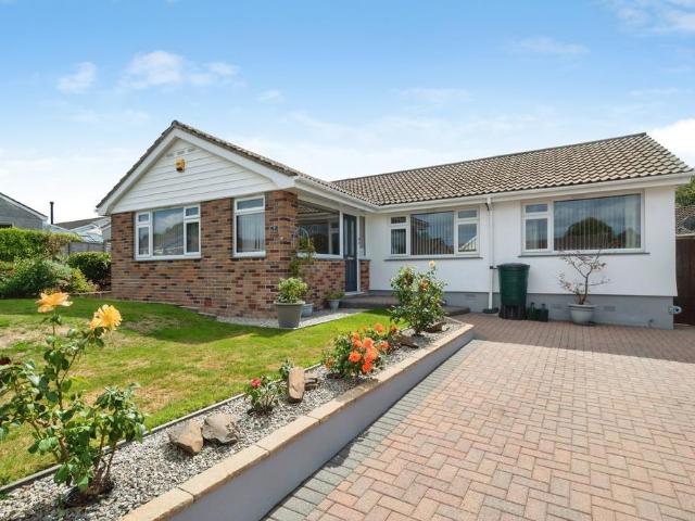 3 bedroom bungalow for sale