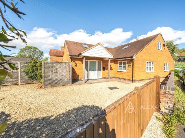 3 bedroom bungalow for sale
