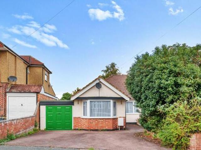 3 Bedroom Bungalow For Sale In Croxley Green
