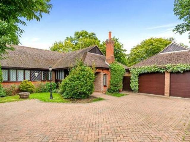3 Bedroom Bungalow For Sale In Highwoods, Colchester