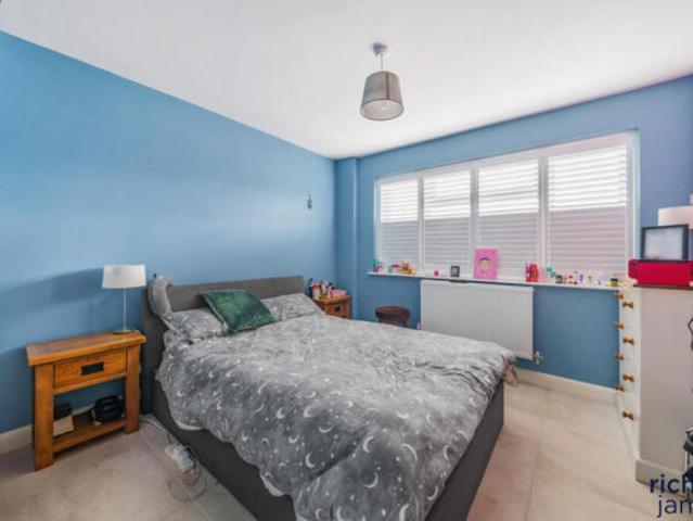3 bedroom bungalow for sale in Whitelands Road, Stratton St Margaret, Swindon, SN3