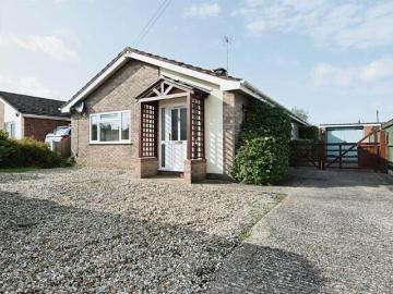 3 Bedroom Bungalow Shipdham Shipdham 100824894