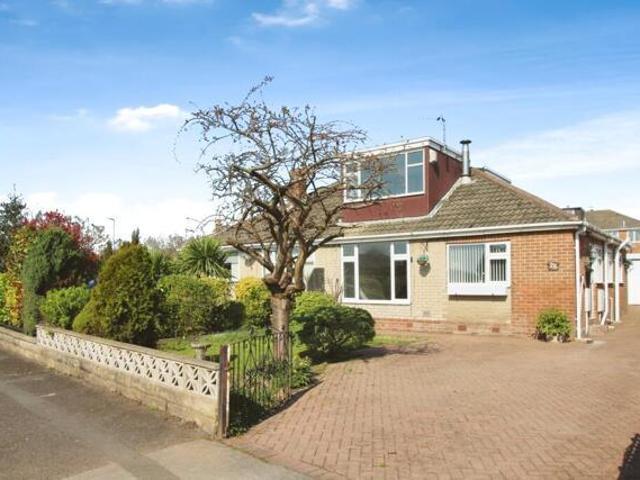 3 Bedroom Bungalow Wakefield Leeds 102023824